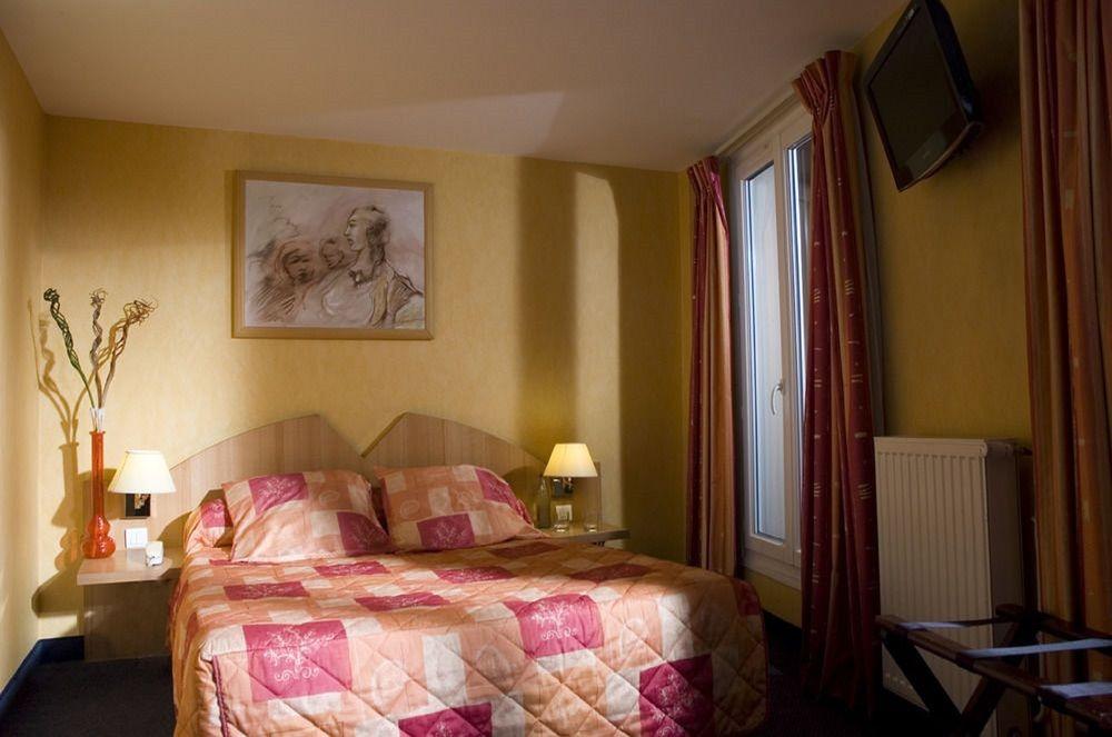 Grand Hotel Du Calvados Parijs Buitenkant foto