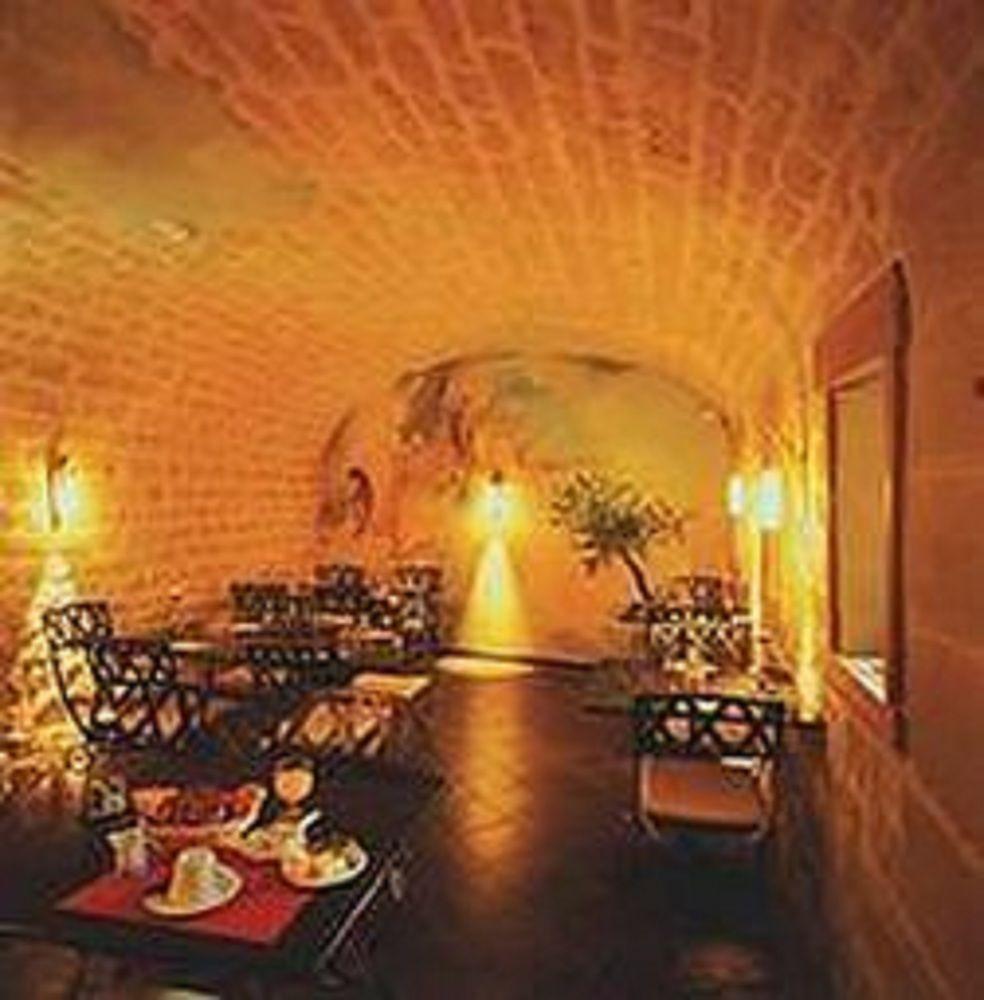 Grand Hotel Du Calvados Parijs Buitenkant foto