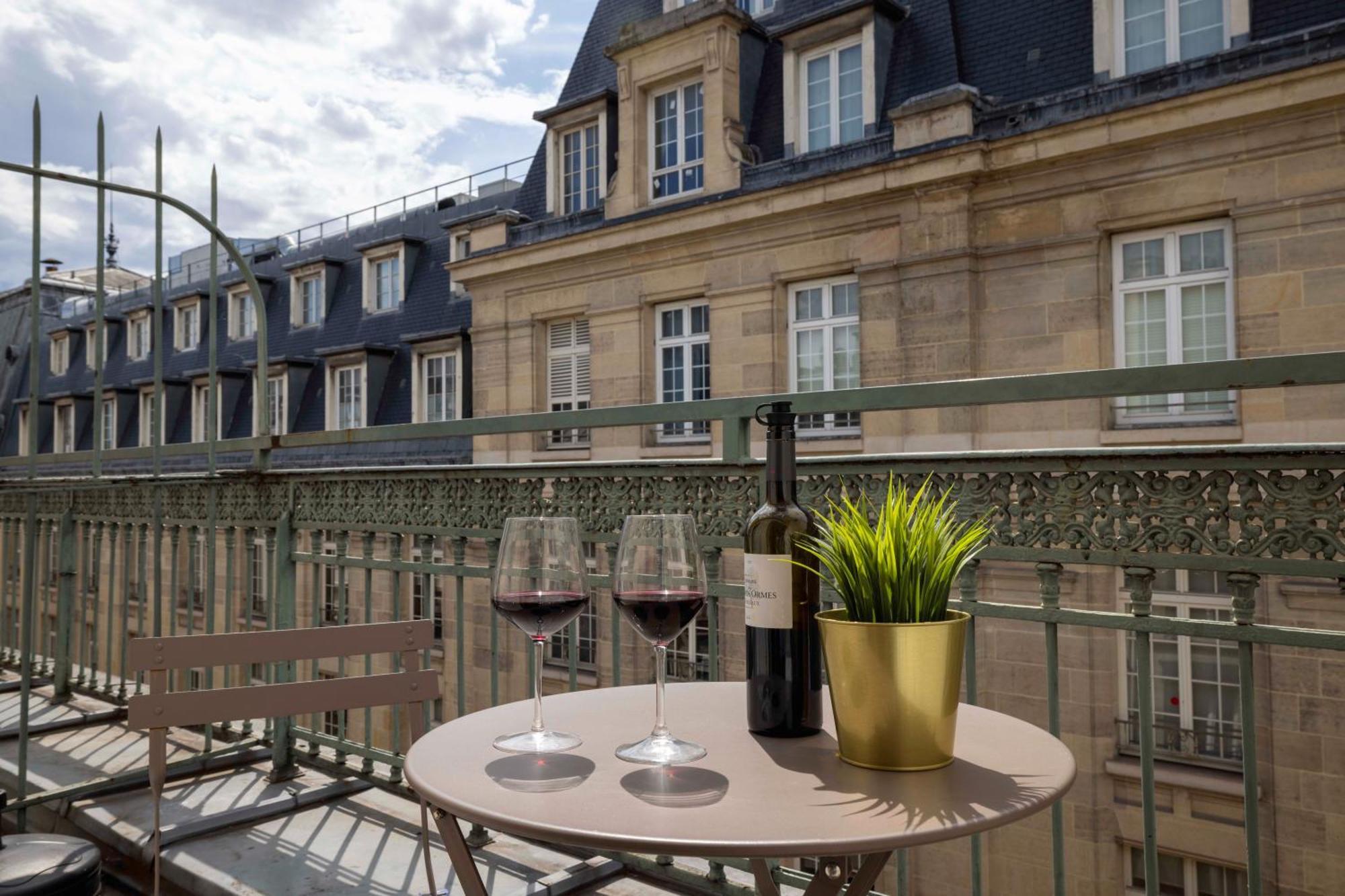 Grand Hotel Du Calvados Parijs Buitenkant foto
